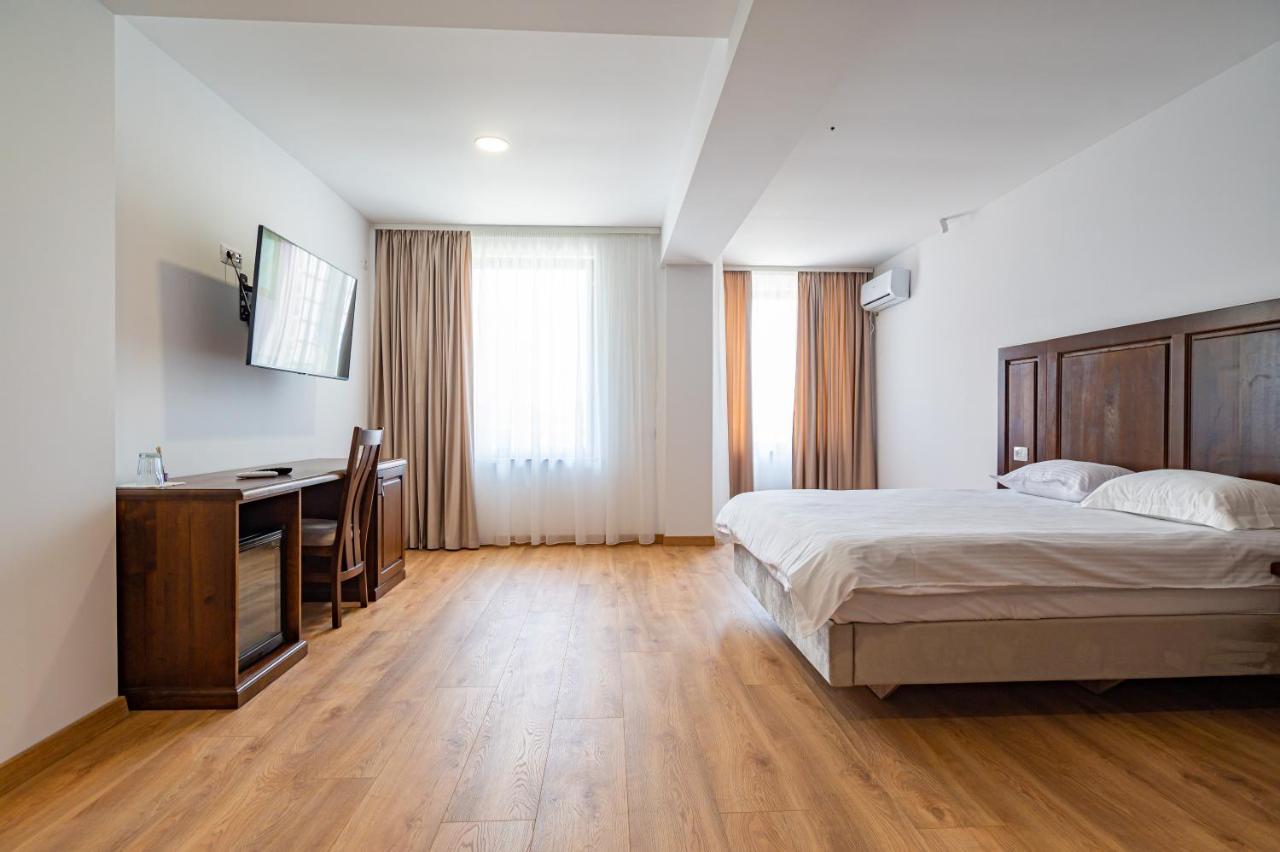 Voyager Hotel Navodari Luaran gambar