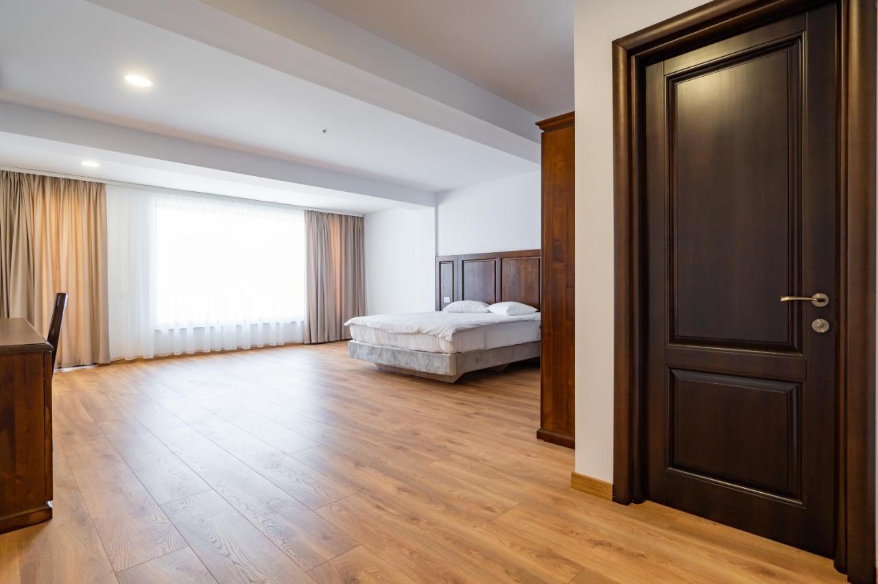 Voyager Hotel Navodari Luaran gambar
