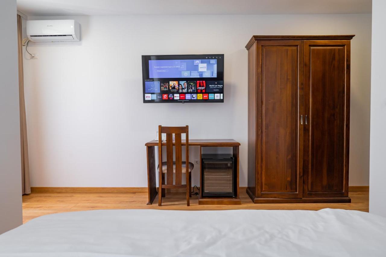 Voyager Hotel Navodari Luaran gambar
