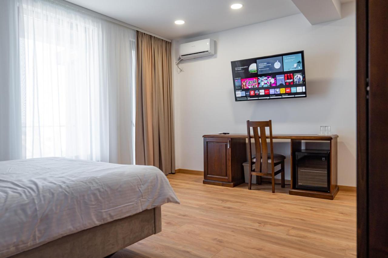 Voyager Hotel Navodari Luaran gambar