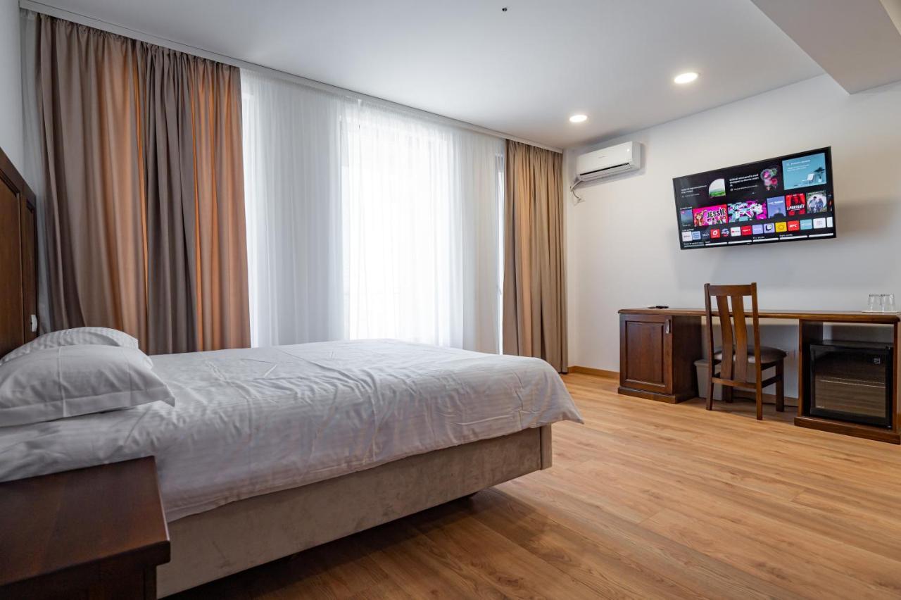 Voyager Hotel Navodari Luaran gambar