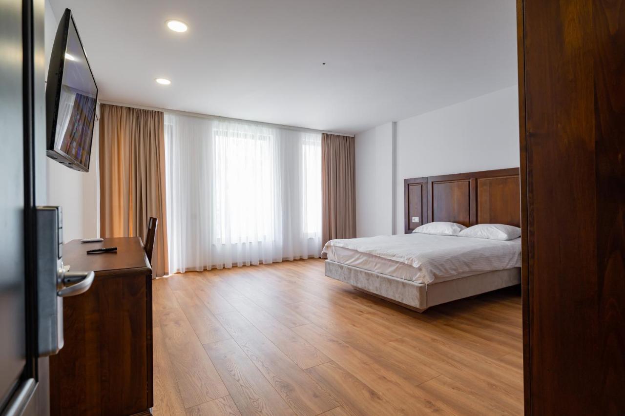 Voyager Hotel Navodari Luaran gambar