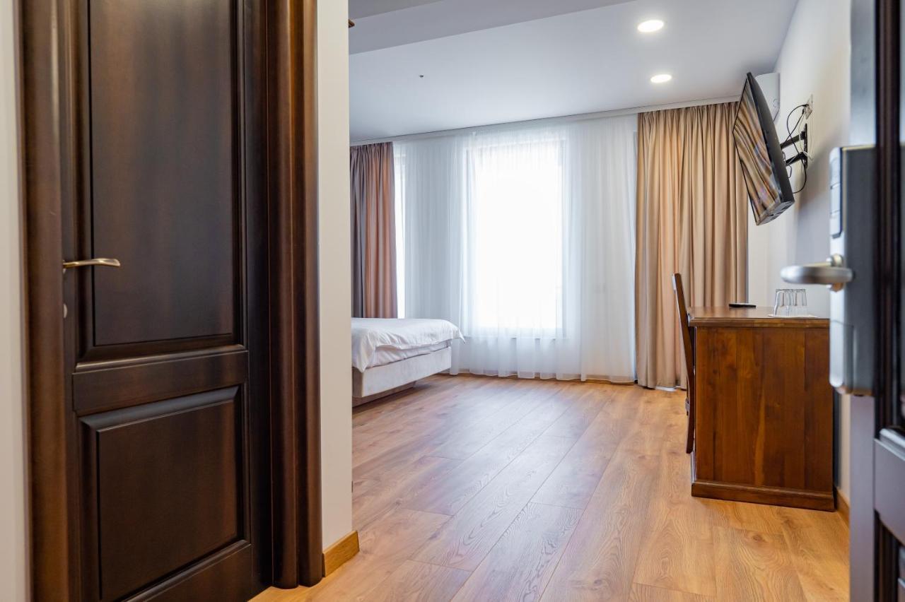 Voyager Hotel Navodari Luaran gambar
