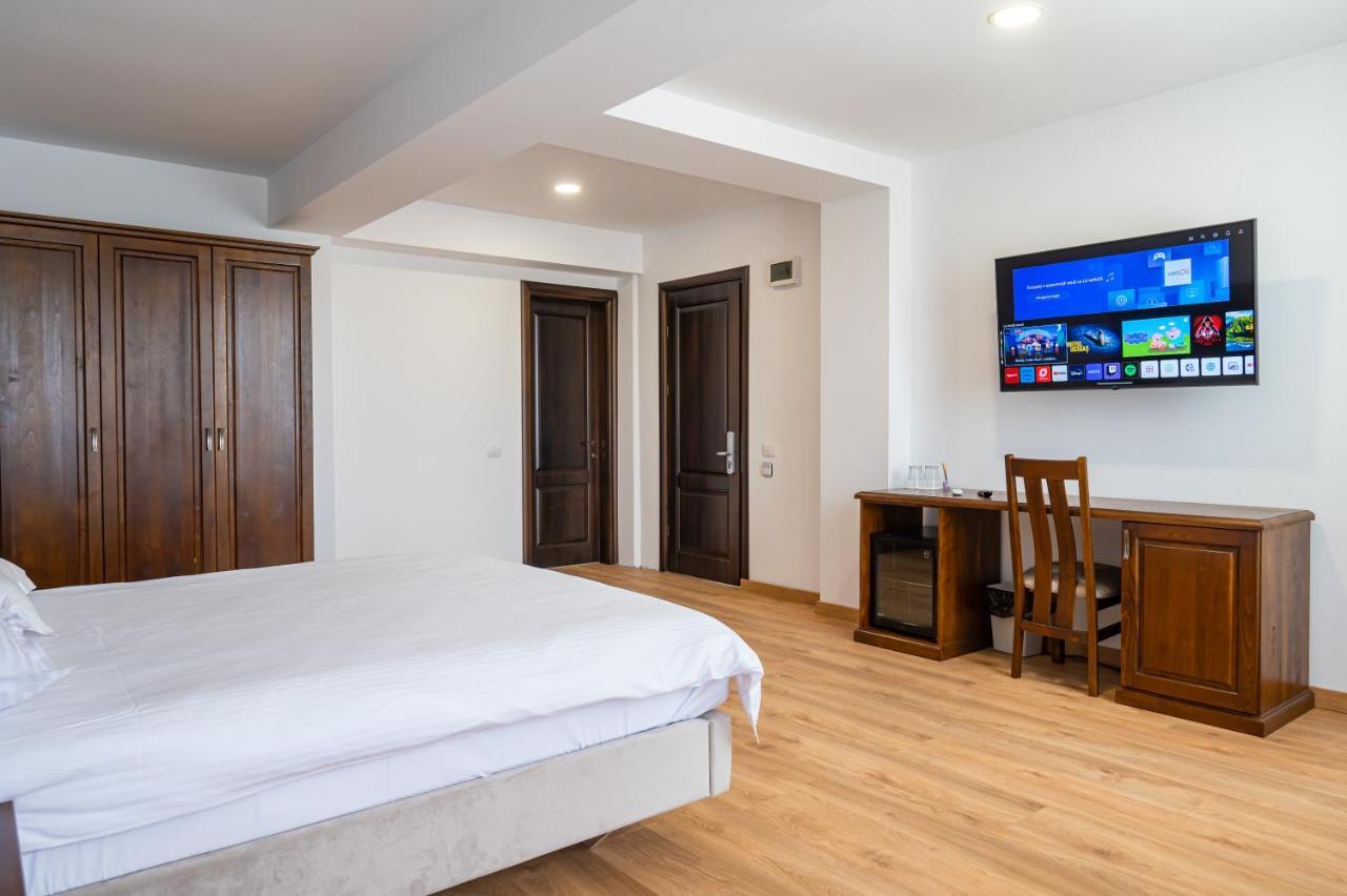 Voyager Hotel Navodari Luaran gambar