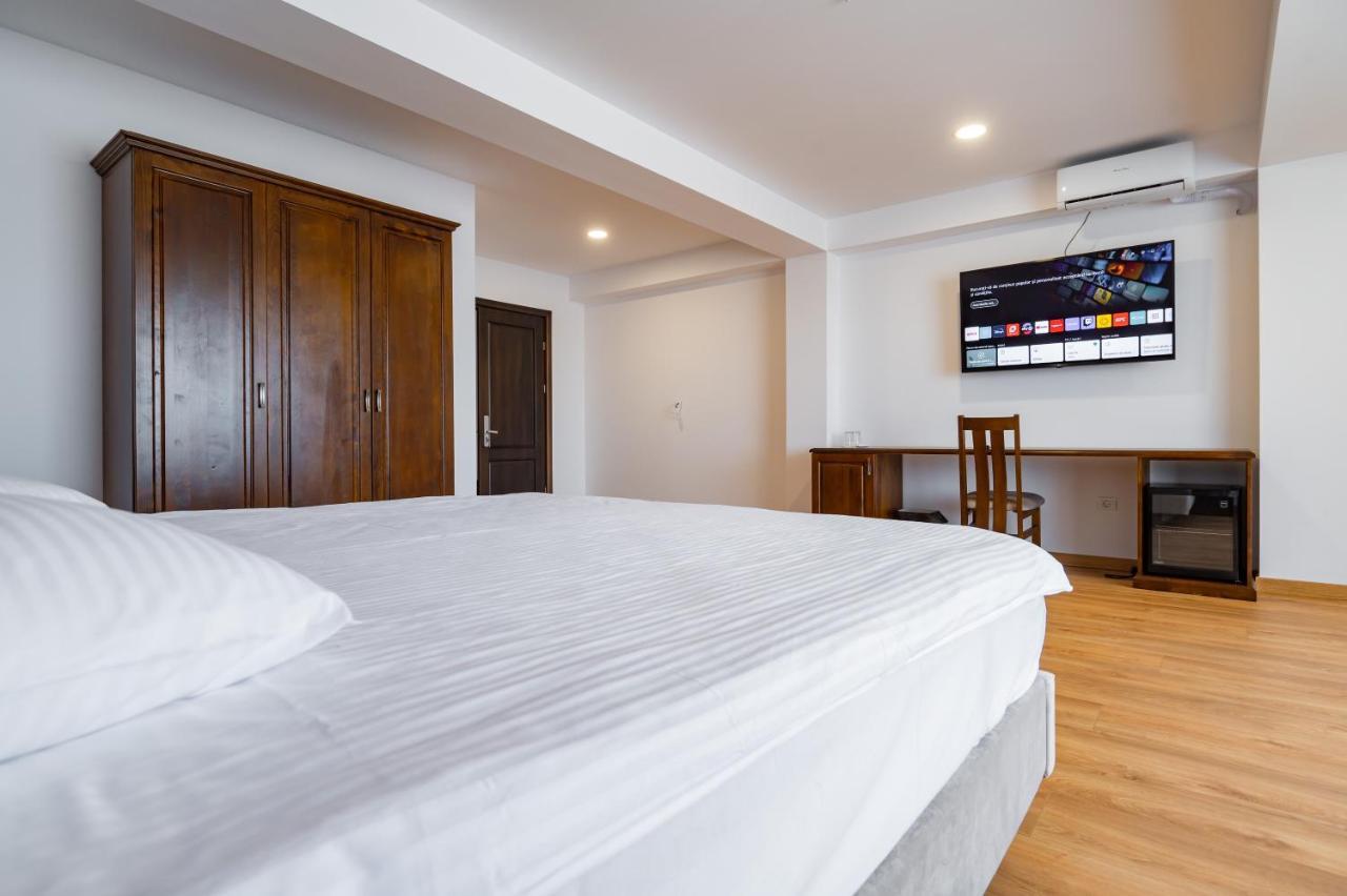 Voyager Hotel Navodari Luaran gambar